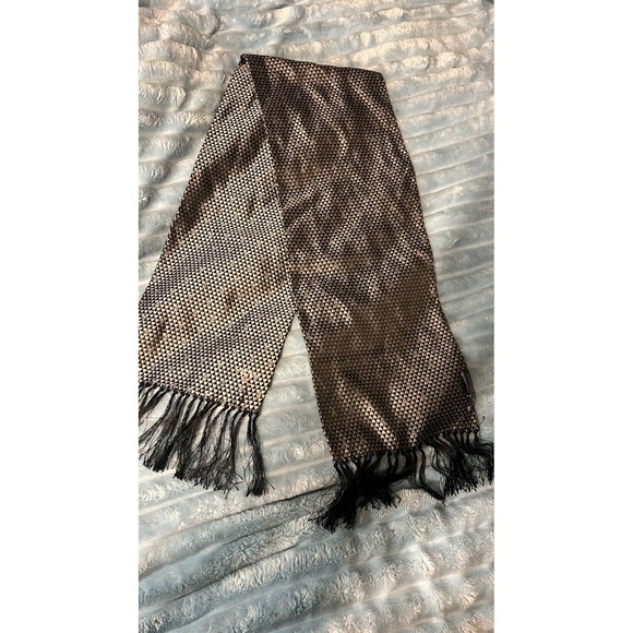 Alexander McQueen Scarf Unisex OS Gold Black Silk Skull Heart Fringe Italy Luxe - Picture 4 of 8